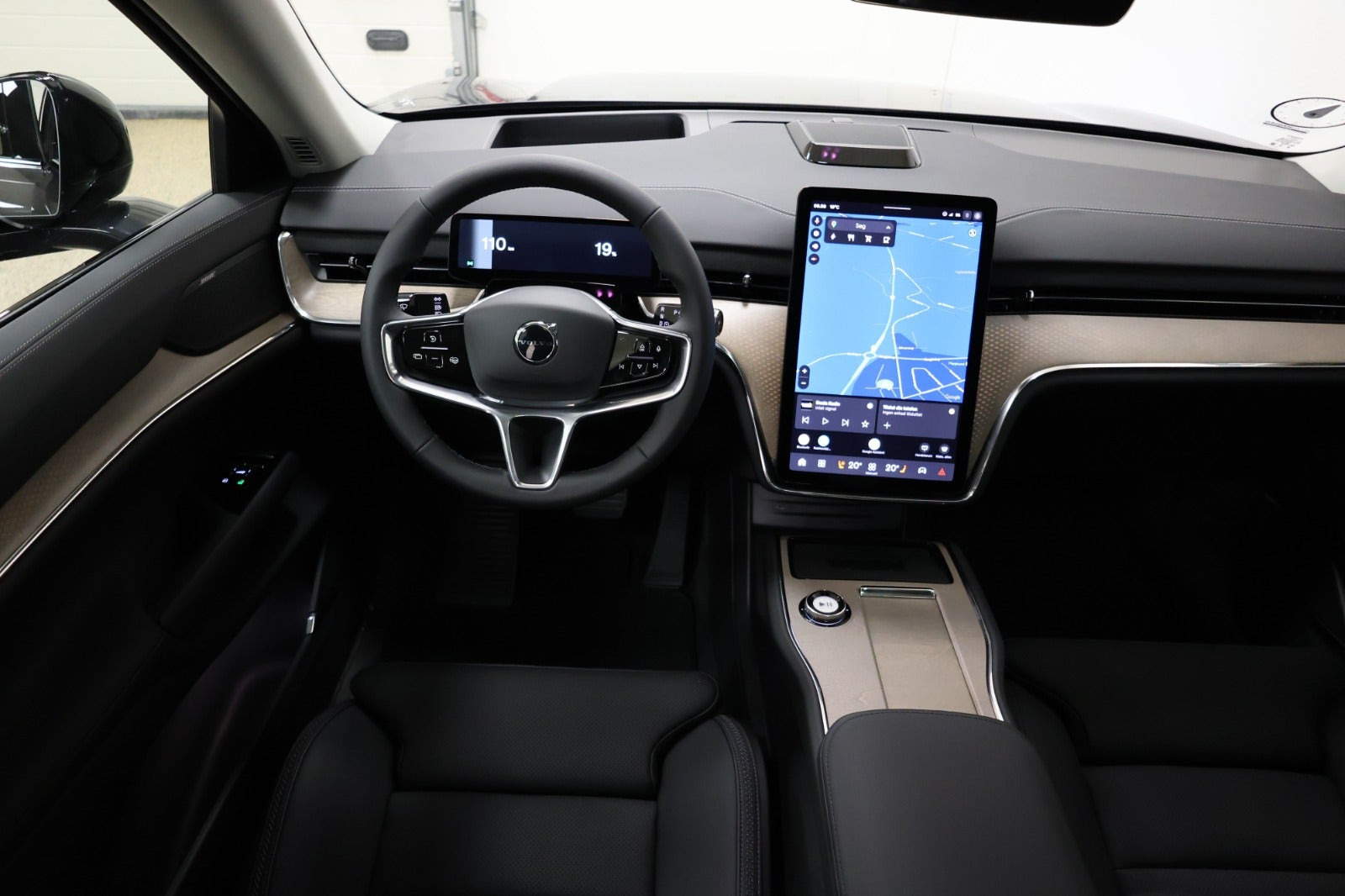 Grå Volvo EX90 fra 2026
