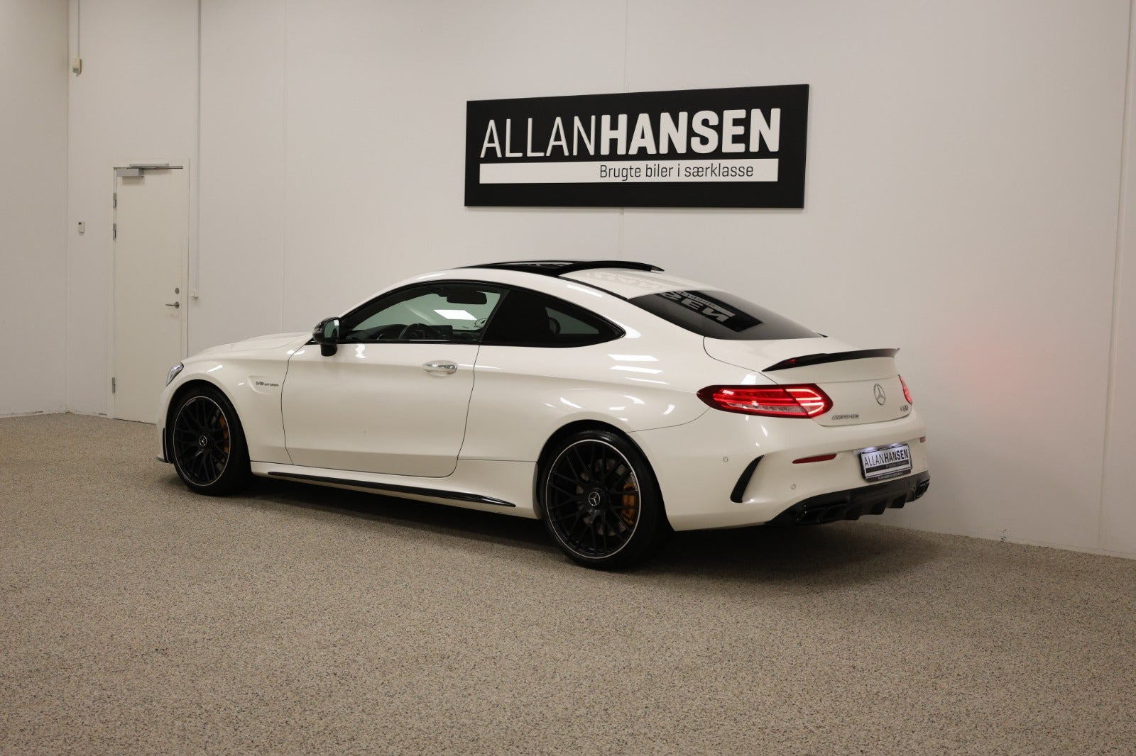 Hvid Mercedes C63 fra 2018
