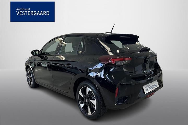 Sort Opel Corsa-e fra 2026