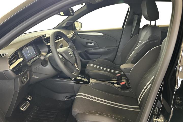 Sort Opel Corsa-e fra 2026