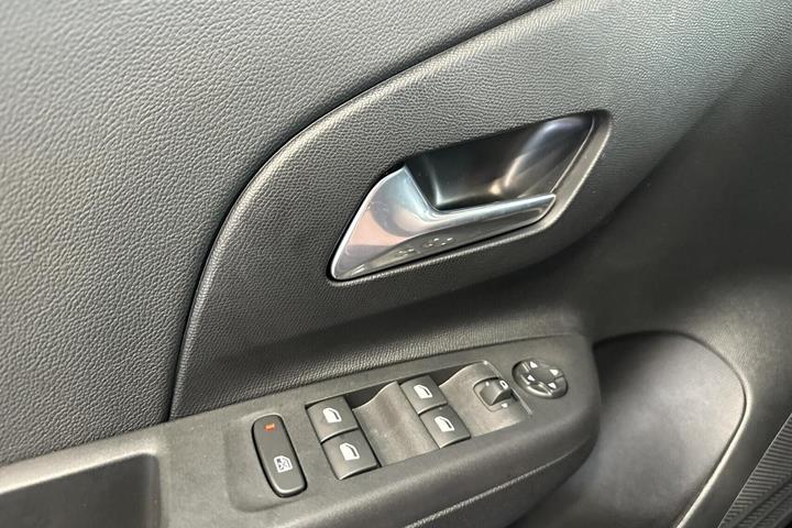 Sort Opel Corsa-e fra 2026