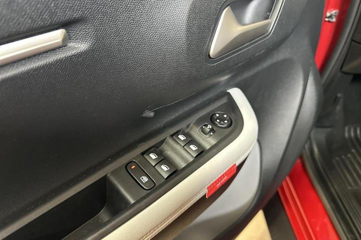 Rød Citroën e-C3 Aircross fra 2025