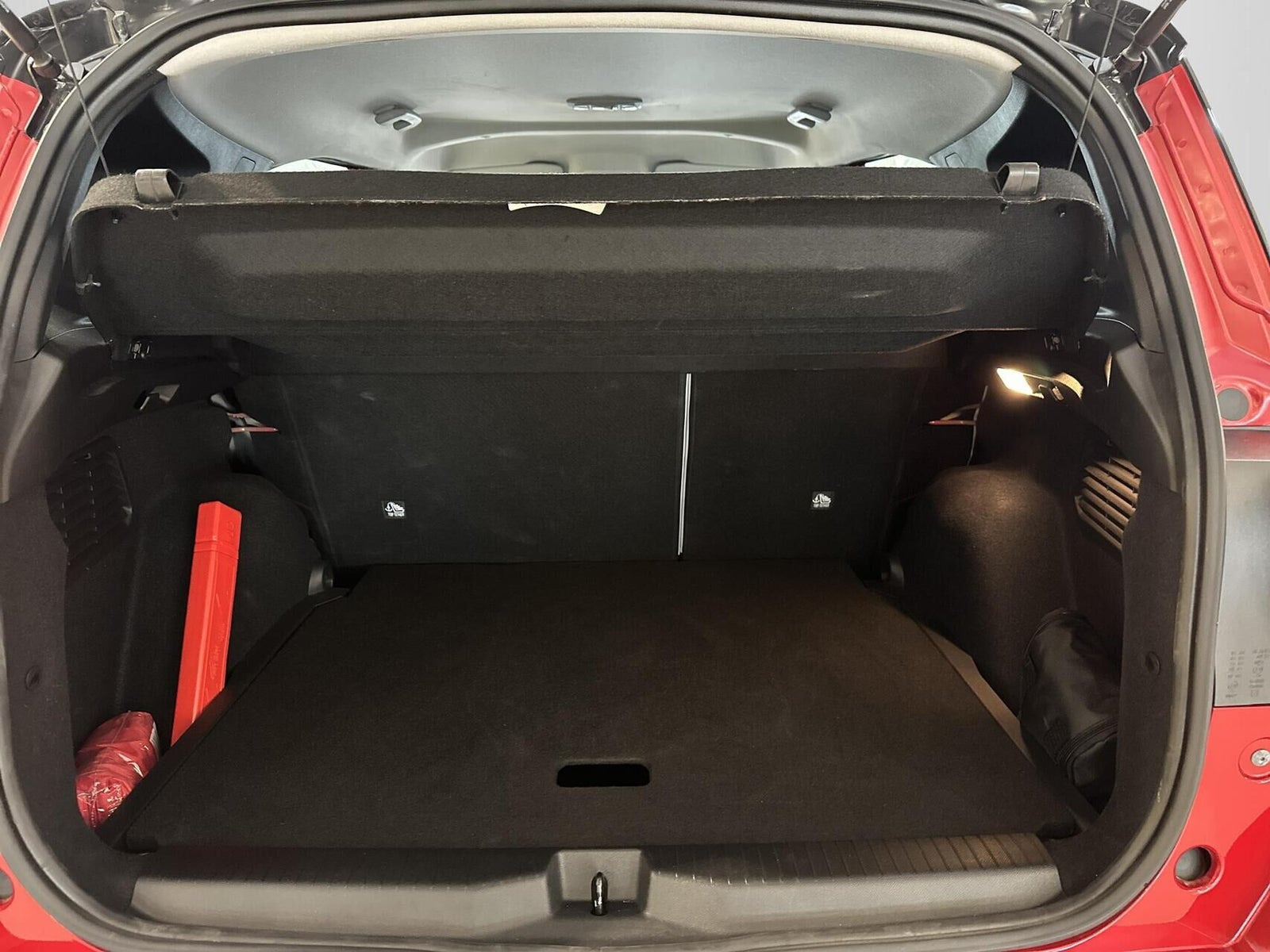 Rød Citroën e-C3 Aircross fra 2025