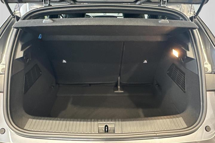 Grå Renault Megane E-Tech fra 2022