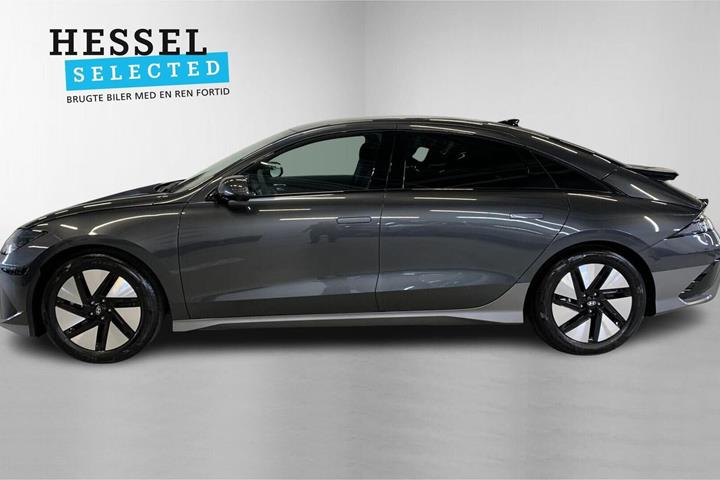 Grå Hyundai Ioniq 6 fra 2025