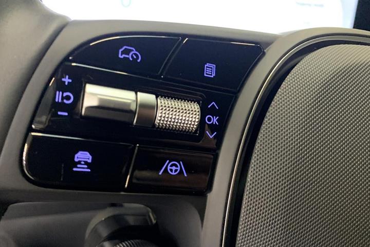 Grå Hyundai Ioniq 6 fra 2025
