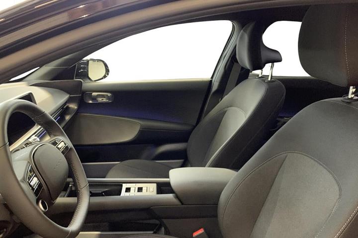 Sort Hyundai Ioniq 6 fra 2025