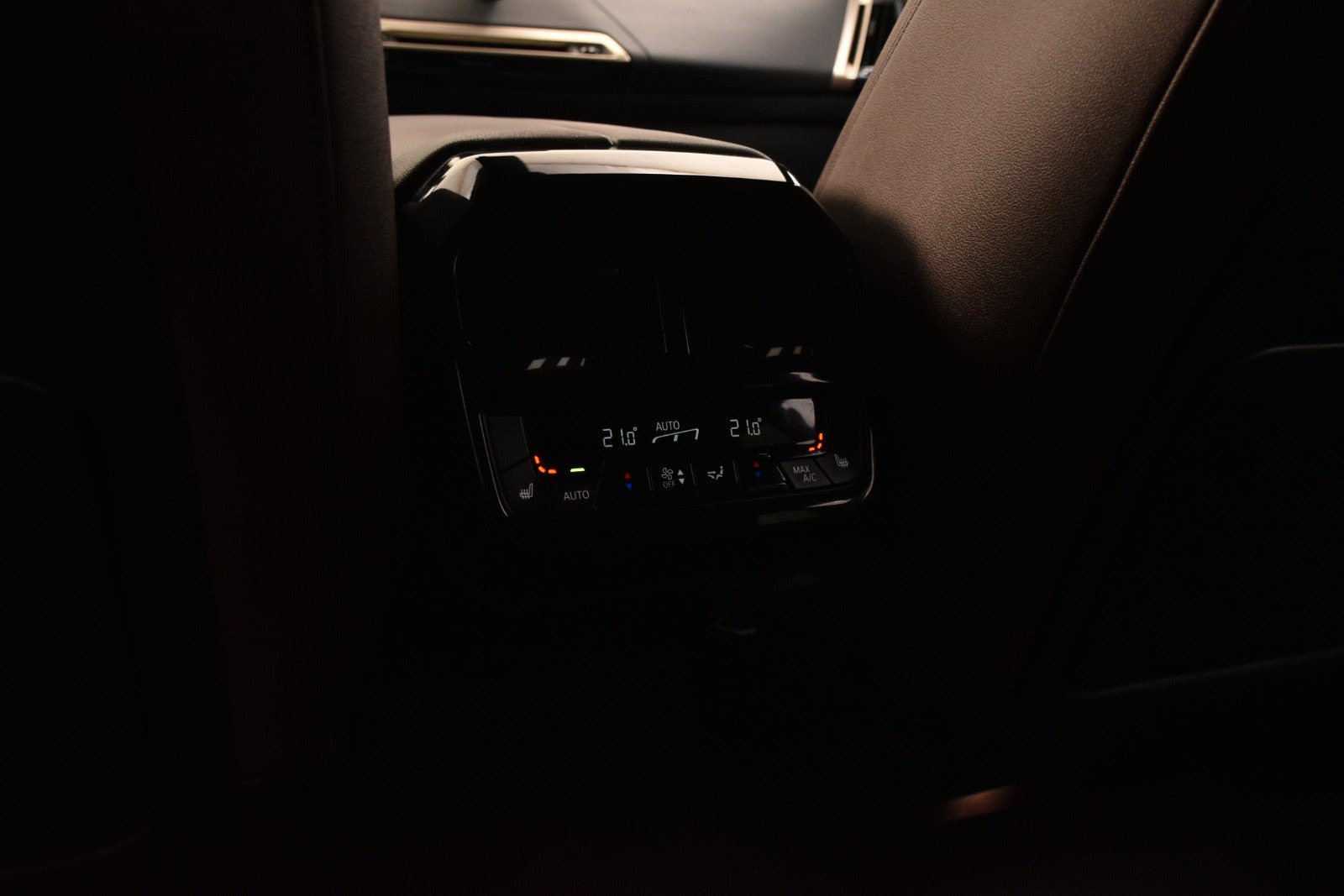 Hvid BMW iX fra 2022