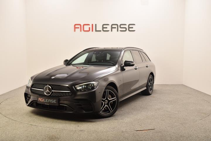 Grå Mercedes E300 de fra 2020