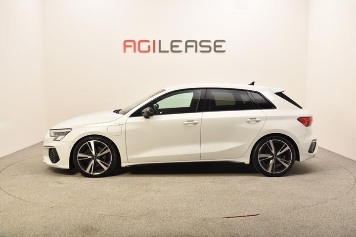 Hvid Audi A3 fra 2021