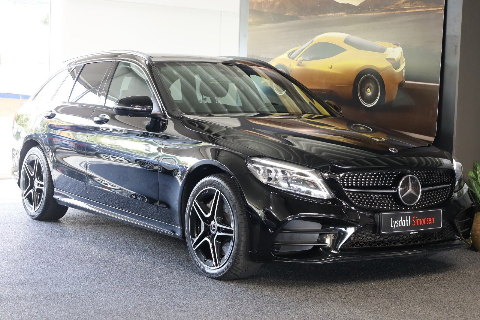 Mercedes C300 e 2,0 AMG Line Night Edition stc. aut.