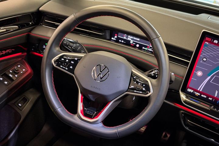 Hvid VW ID.7 fra 2026