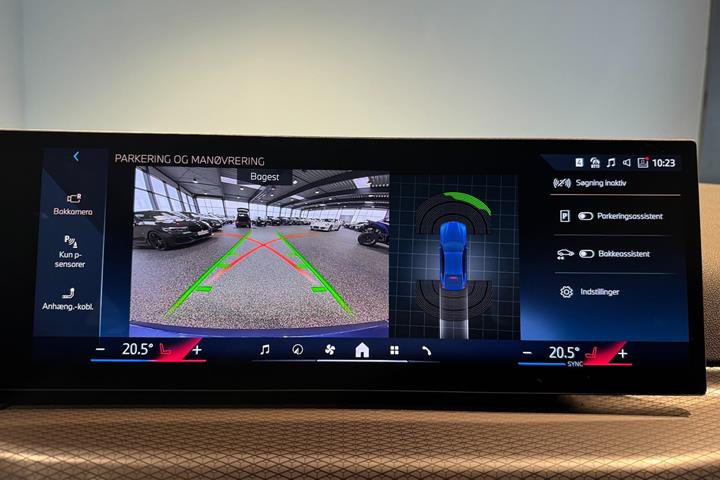Blå BMW i4 fra 2025