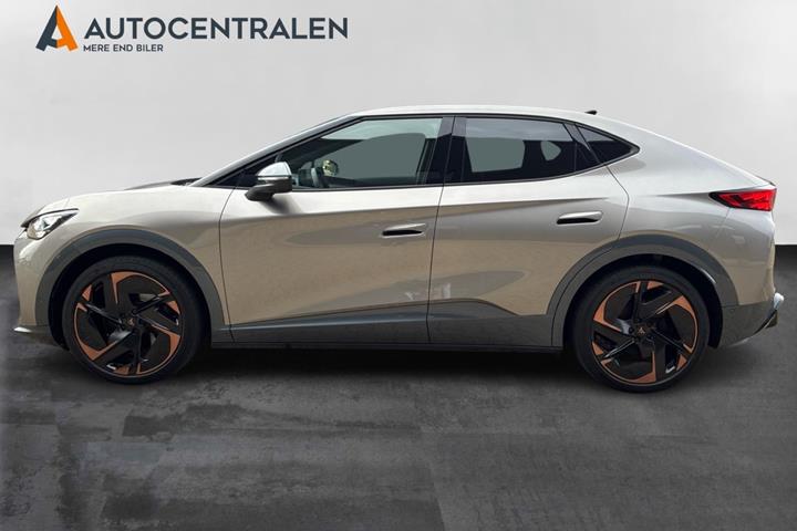 Beige Cupra Tavascan fra 2025