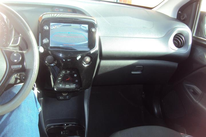 Grå Citroën C1 fra 2021