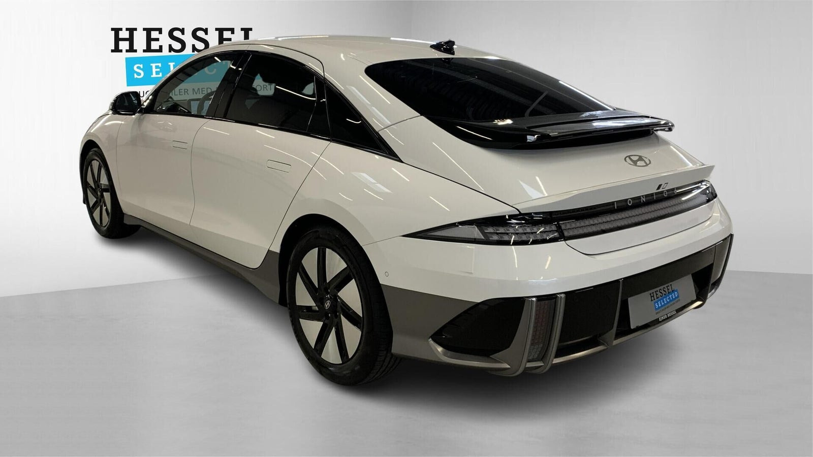 Hvid Hyundai Ioniq 6 fra 2025