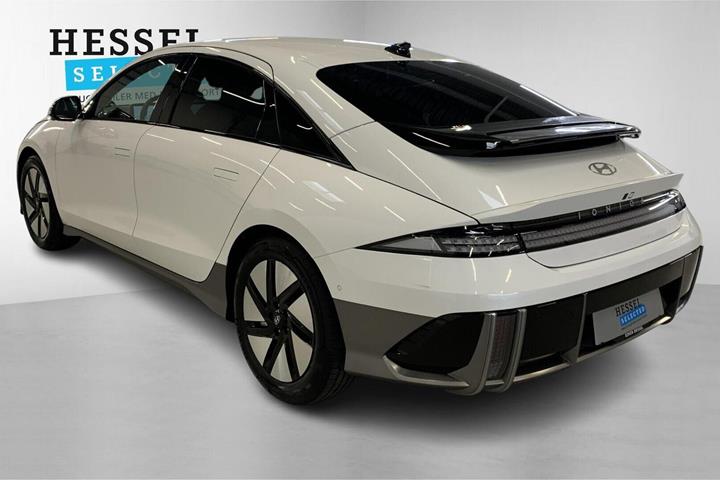 Hvid Hyundai Ioniq 6 fra 2025