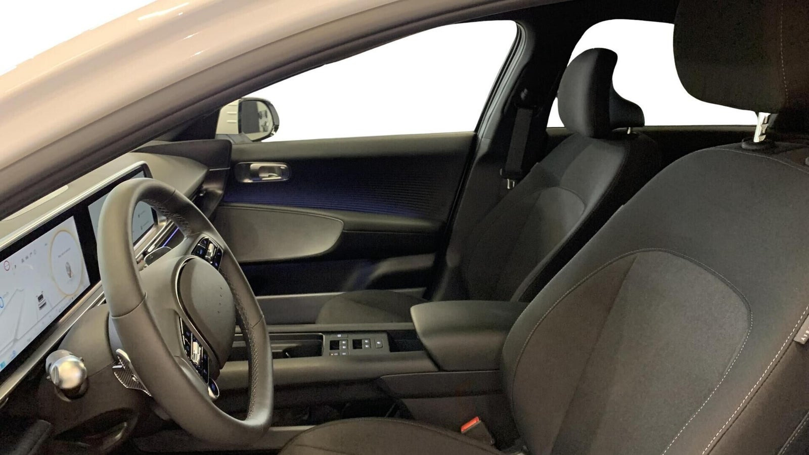 Hvid Hyundai Ioniq 6 fra 2025