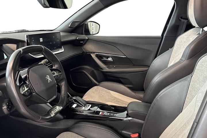 Beige Peugeot e-2008 fra 2021