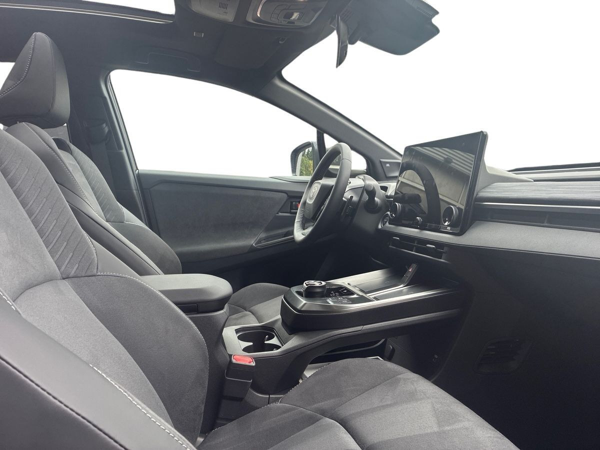 Blå Toyota Toyota C-HR+ fra 2026