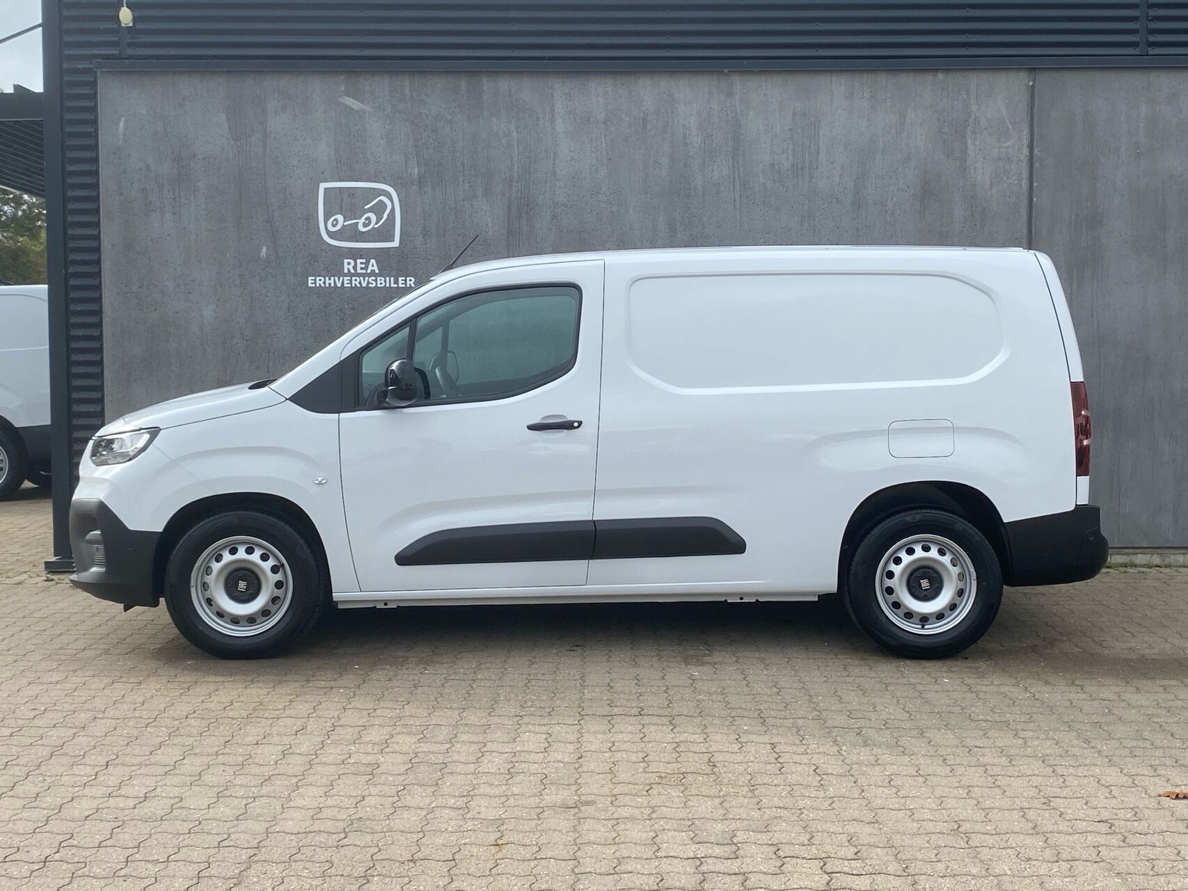 Hvid Fiat E-Doblò fra 2026
