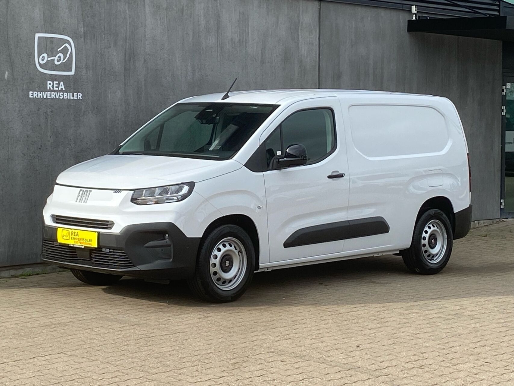 Hvid Fiat E-Doblò fra 2026