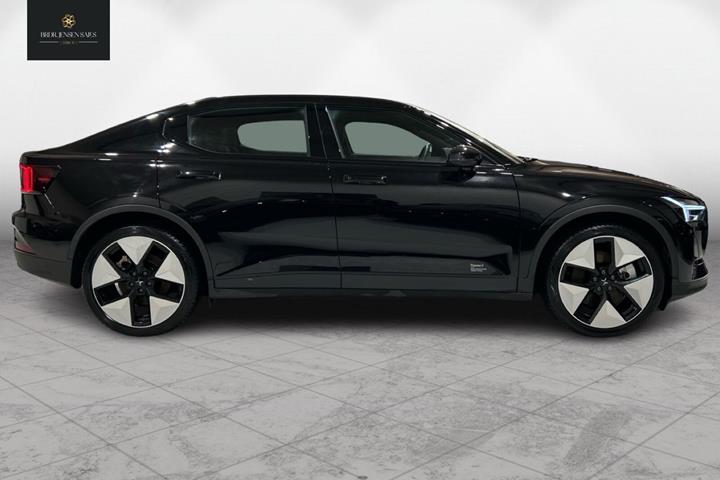 Sort Polestar 2 fra 2023