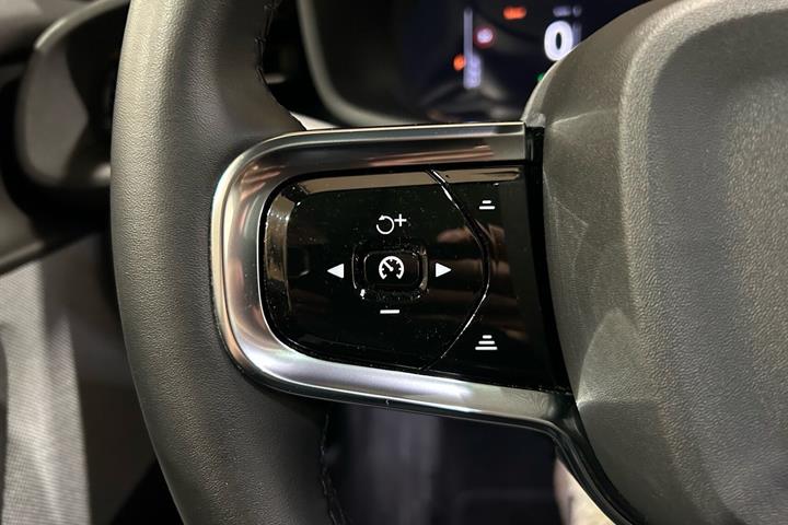 Sort Polestar 2 fra 2023