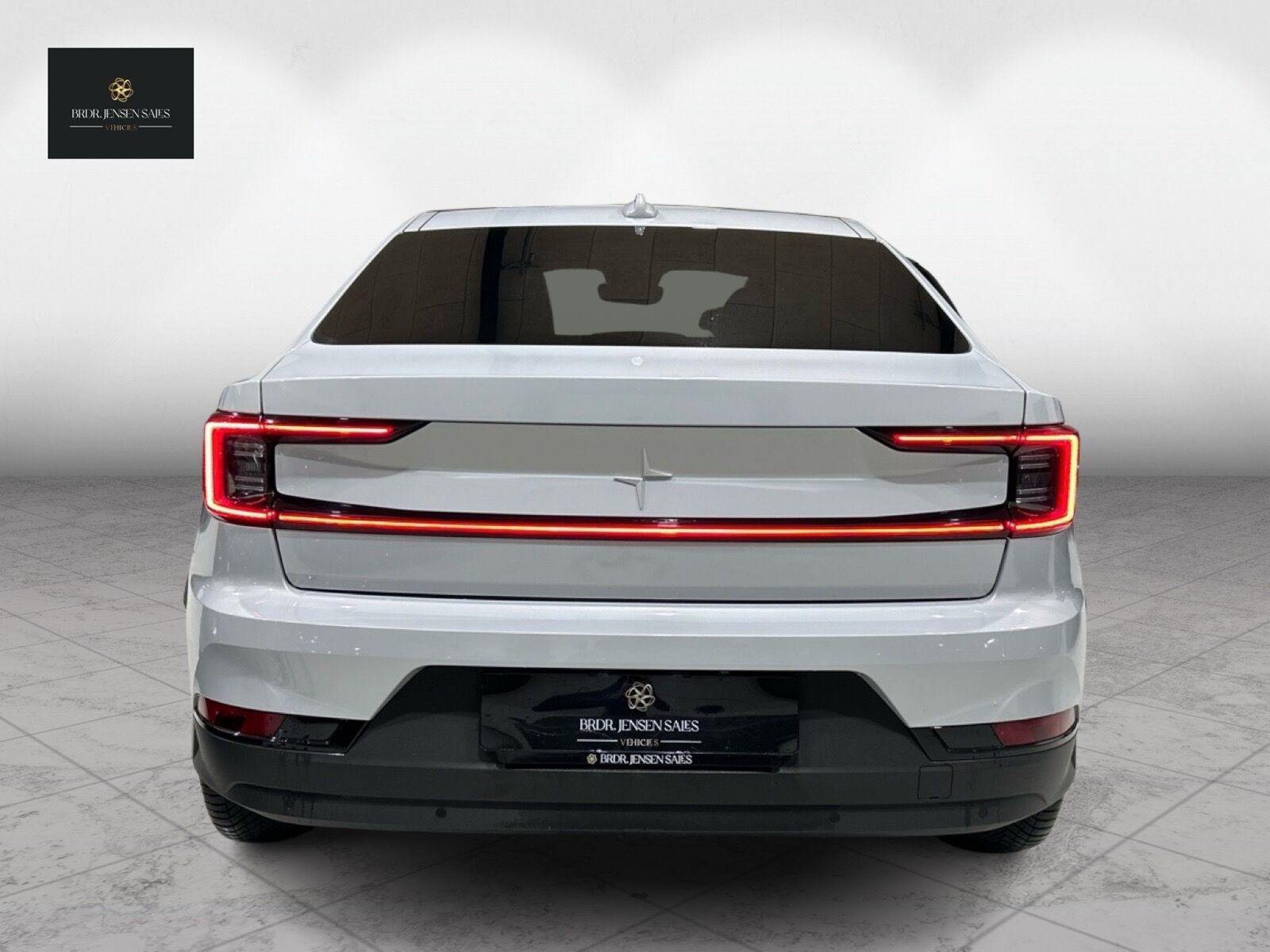 Grå Polestar 2 fra 2023