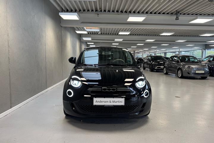 Sort Fiat 500e fra 2023