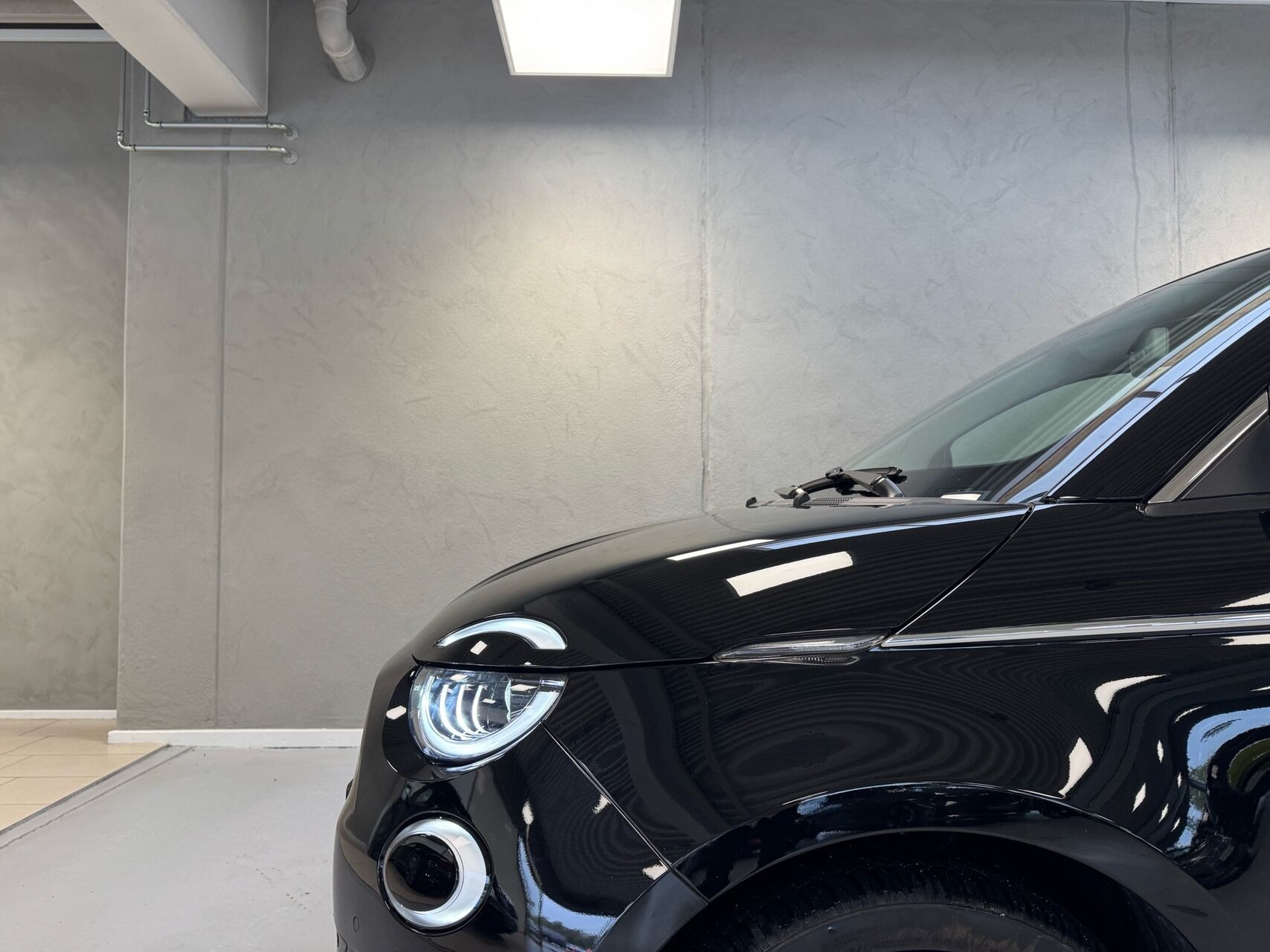 Sort Fiat 500e fra 2023