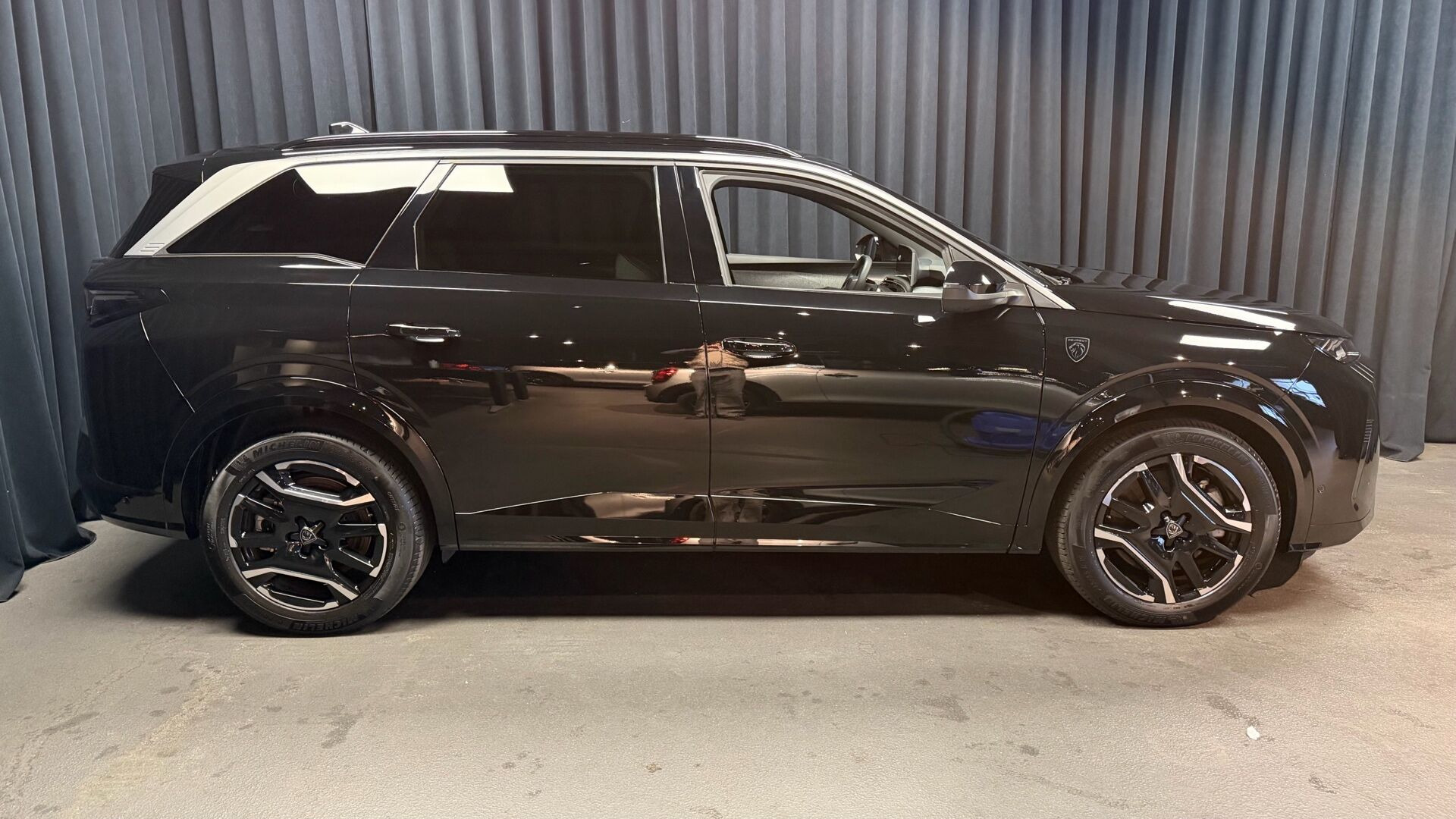 undefined Peugeot e-5008 fra 2025