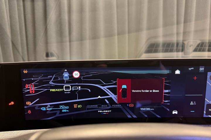 Grå Peugeot e-5008 fra 2025