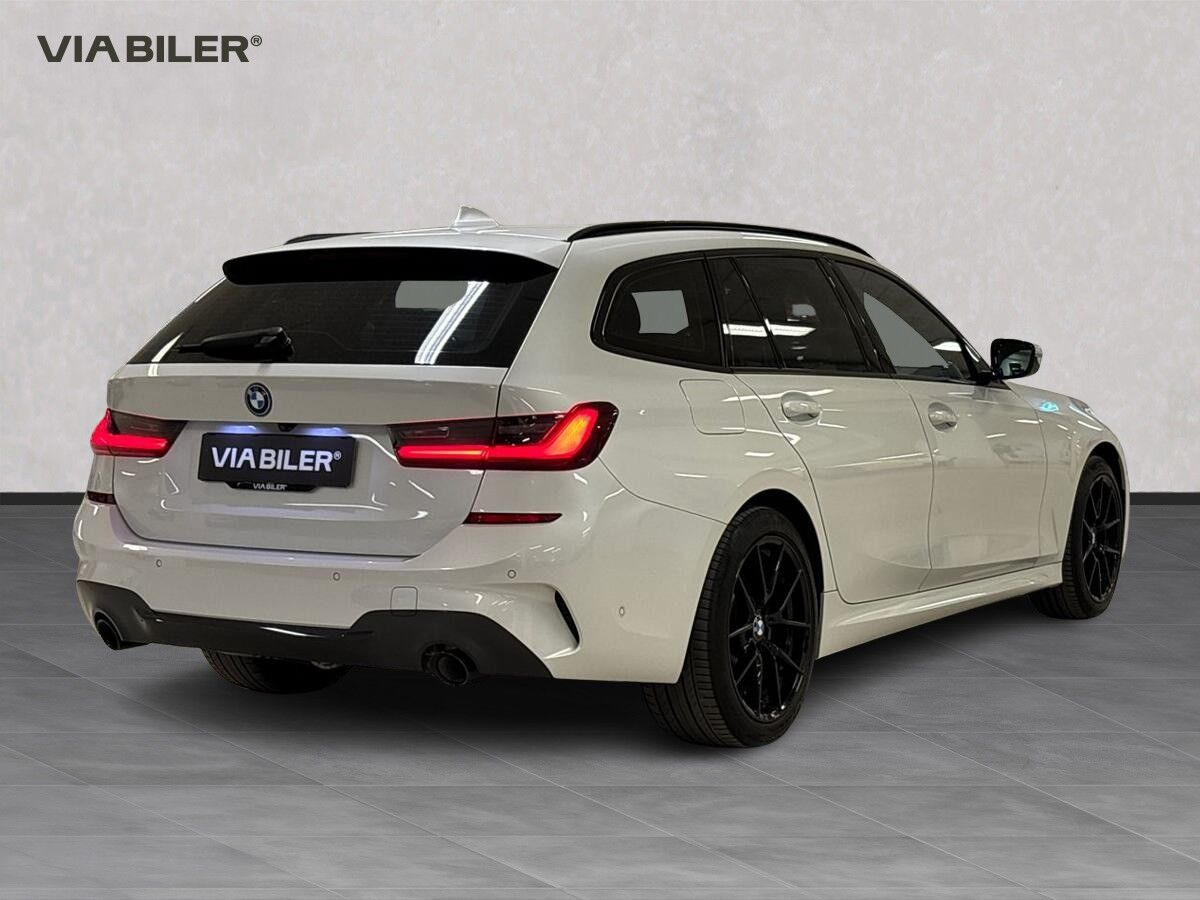 undefined BMW 330e fra 2022