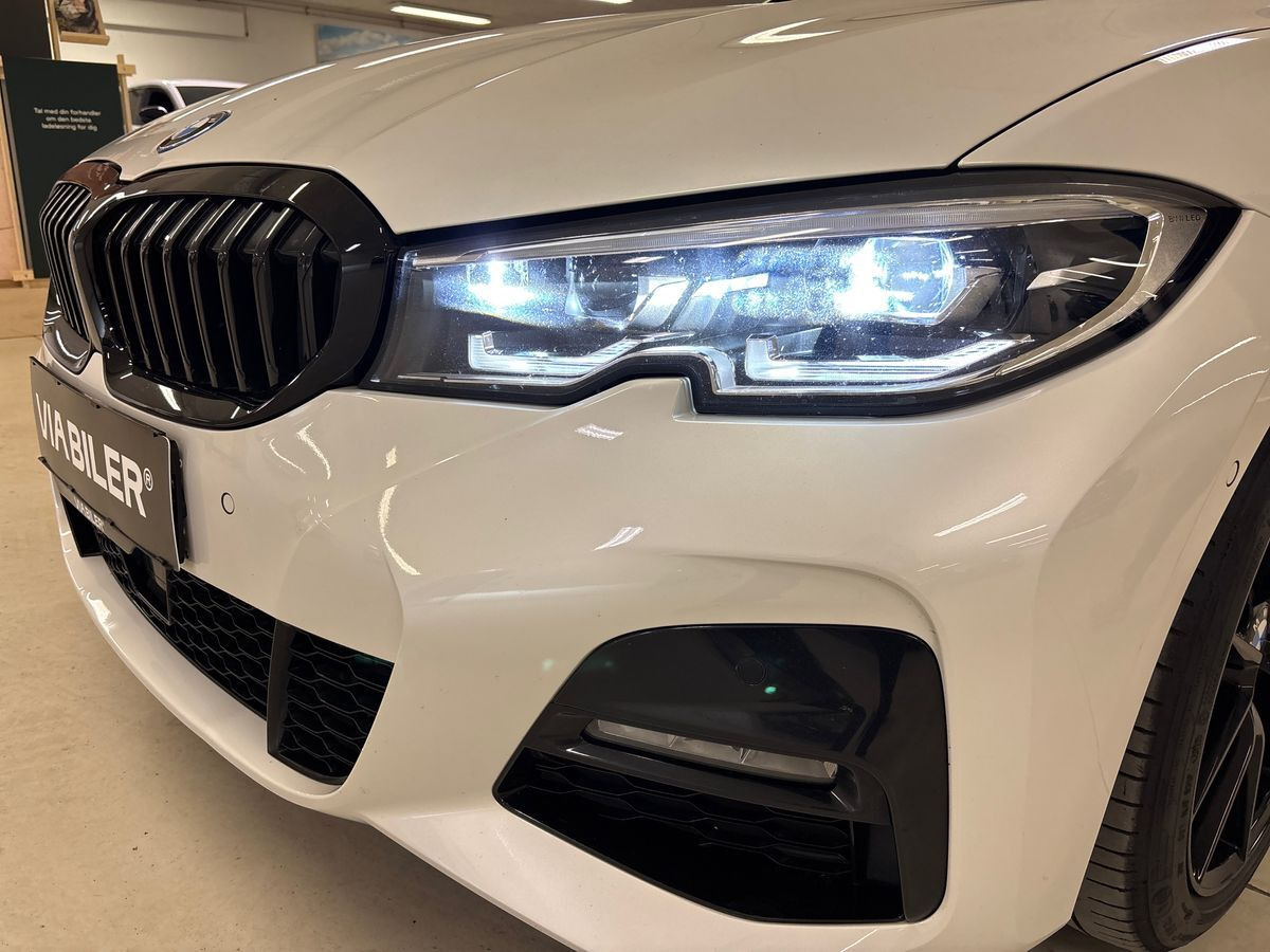 undefined BMW 330e fra 2022