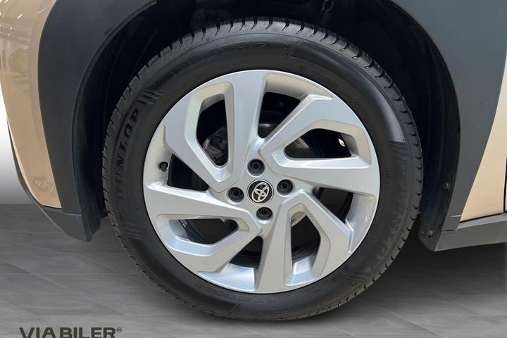 Beige Toyota Aygo X fra 2023