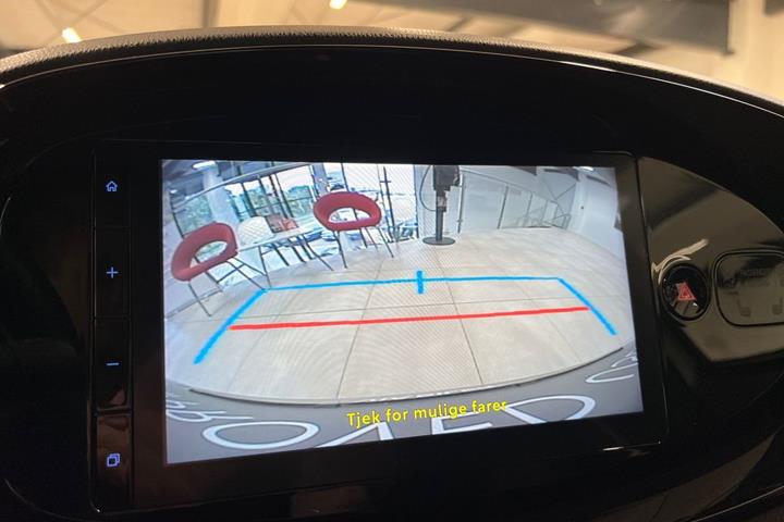 Beige Toyota Aygo X fra 2023