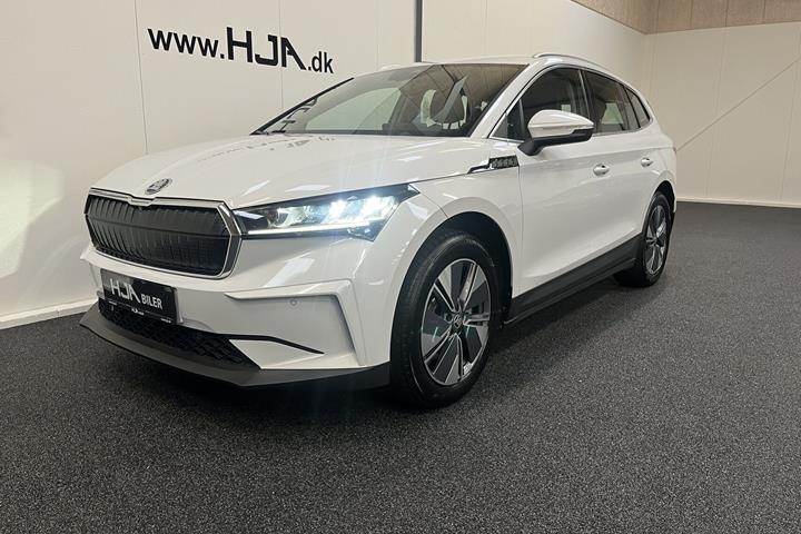 Hvid Skoda Enyaq fra 2021 set udefra