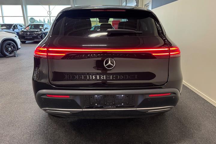 Sort Mercedes EQC400 fra 2020