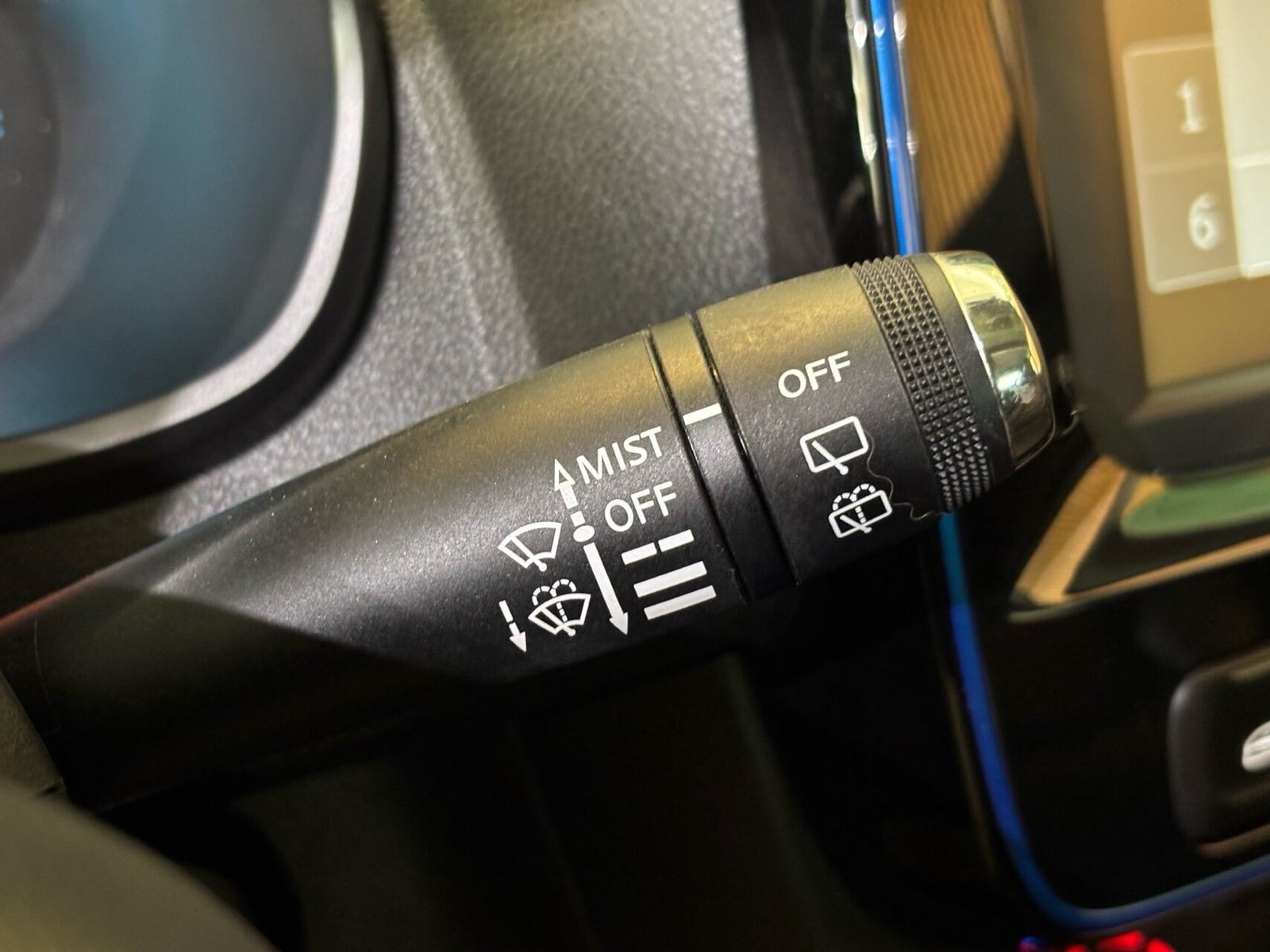 Hvid Dacia Spring fra 2021