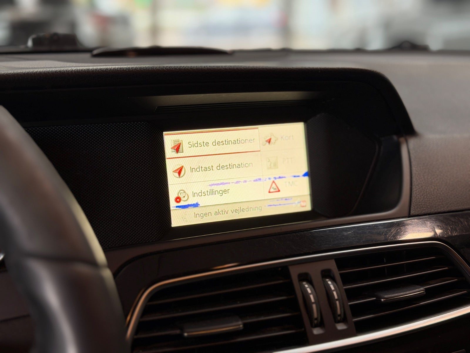Sort Mercedes C200 fra 2012