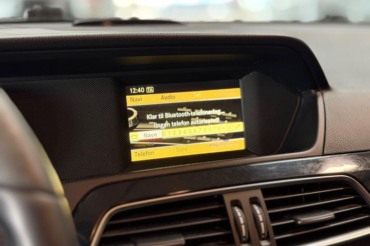 Sort Mercedes C200 fra 2012