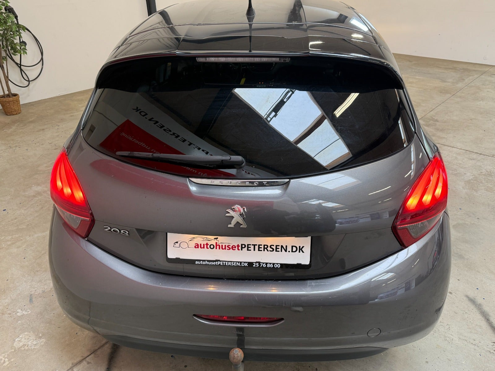 Sort Peugeot 208 fra 2018