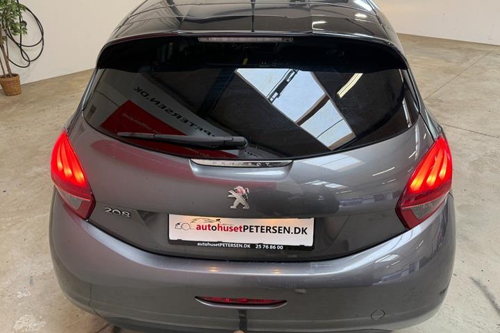Sort Peugeot 208 fra 2018