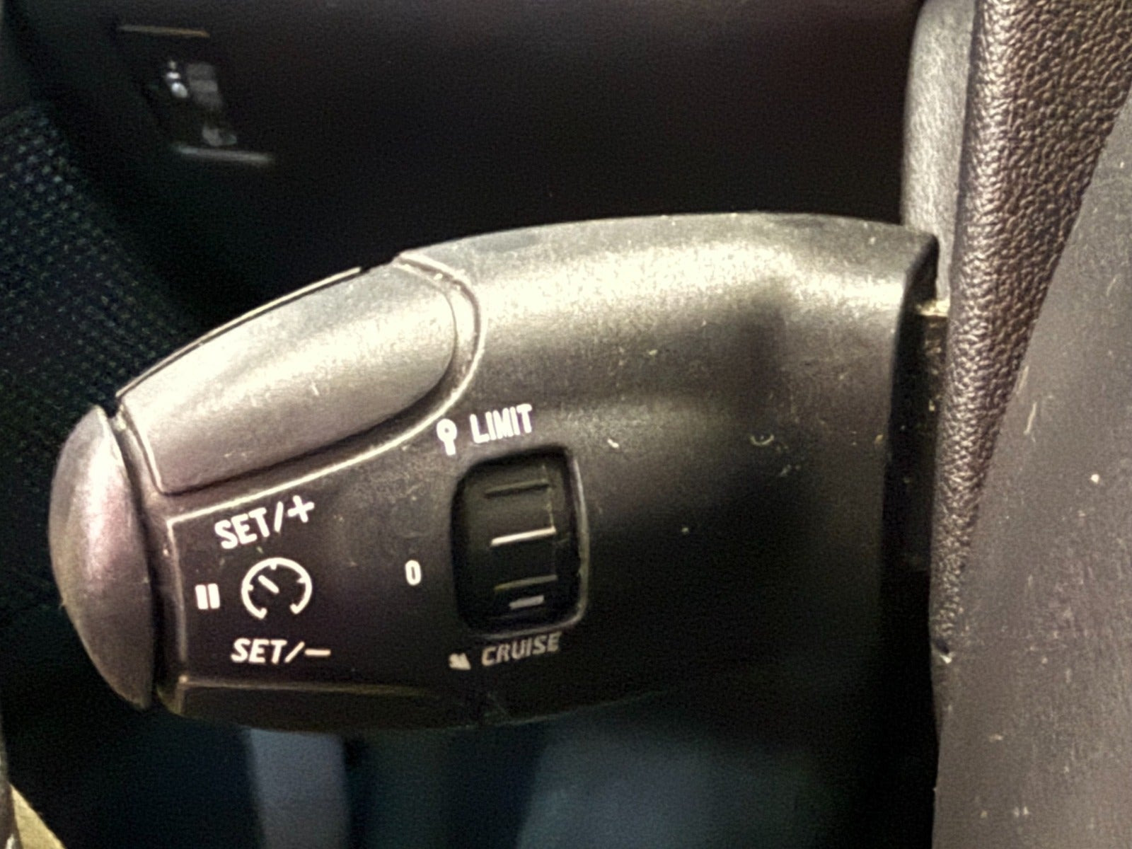 Sort Peugeot 208 fra 2018