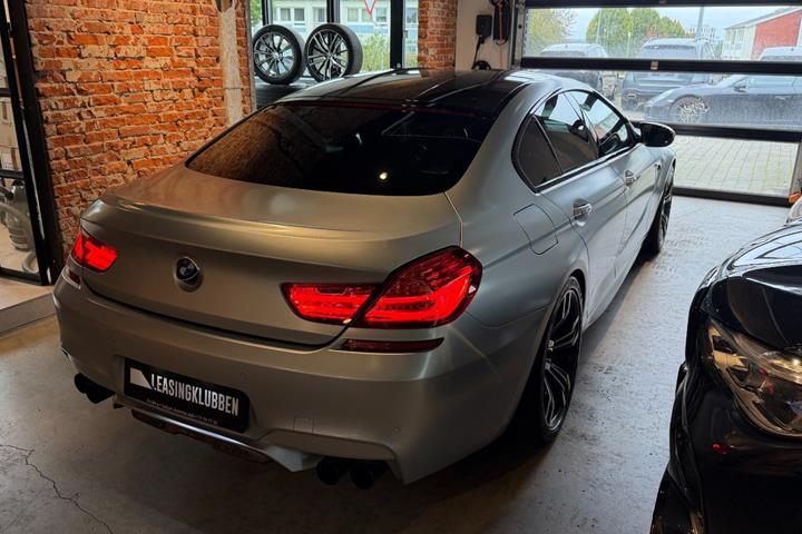 Sort BMW M6 fra 2014