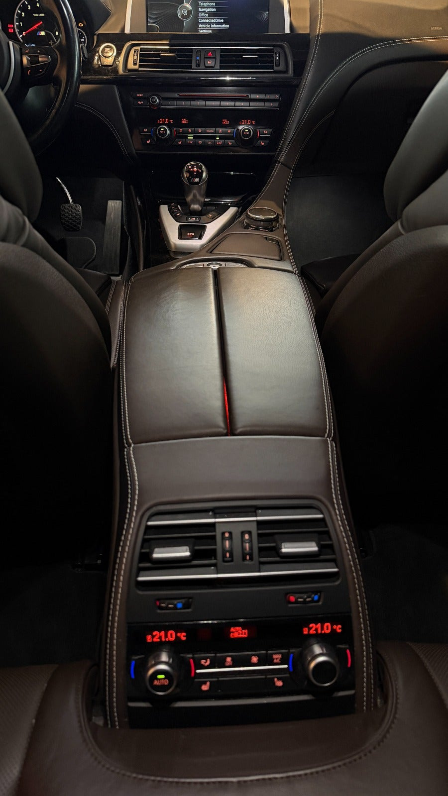 Sort BMW M6 fra 2014