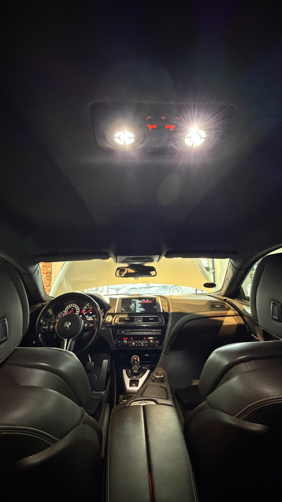 Sort BMW M6 fra 2014