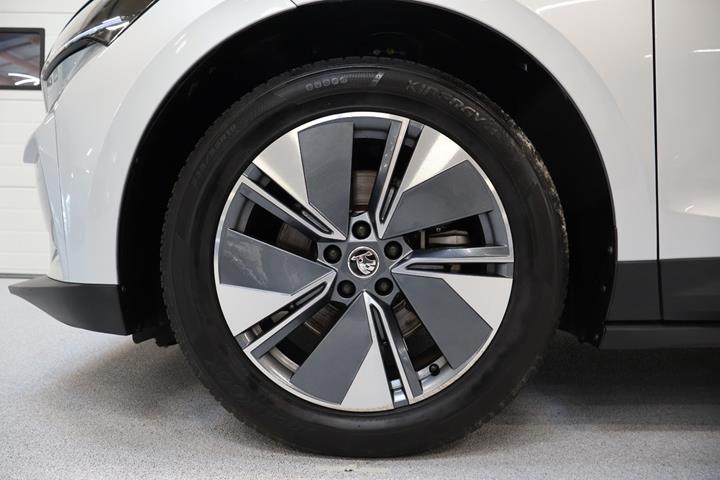 Sølv Skoda Enyaq fra 2023