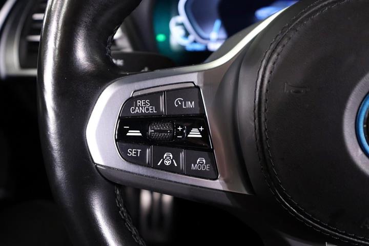 Blå BMW iX3 fra 2023